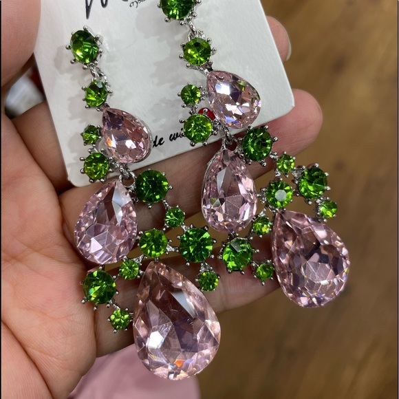 Pink and green rhinestone earrings - Picture 5 of 11